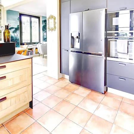 בית נופש Maison Provencale לה קאנה